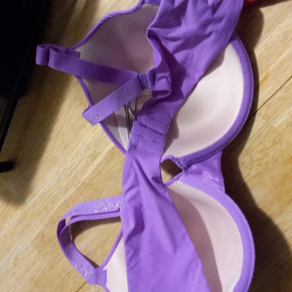 Victoria's secret bra - Picture 3 of 4